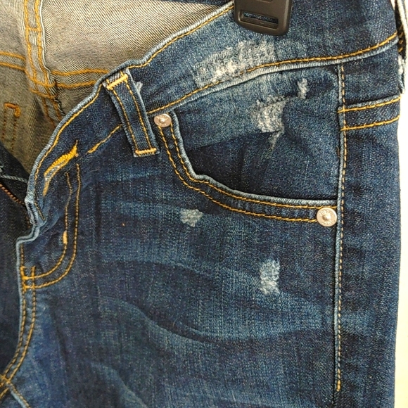 Just Black S26 Slightly Distressed Denim - Picture 5 of 5